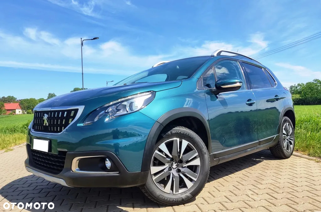 Peugeot 2008 1.2 Pure Tech Allure S&S - 2