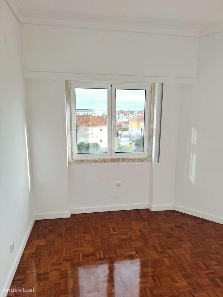 Apartamento T3 Remodelado em Carcavelos, Cascais - Grande imagem: 5/13