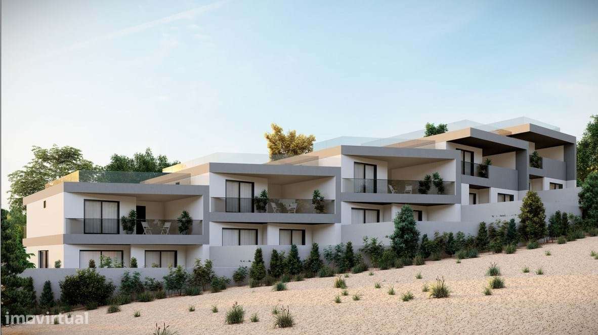 MODERNAS MORADIAS T3  A SEREM CONSTRUIDAS ENTRE A SALEMA E CAMPO DE GO - Grande imagem: 4/13