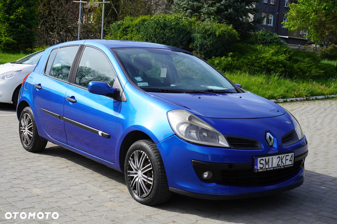 Renault Clio 1.5 dCi Alize - 11