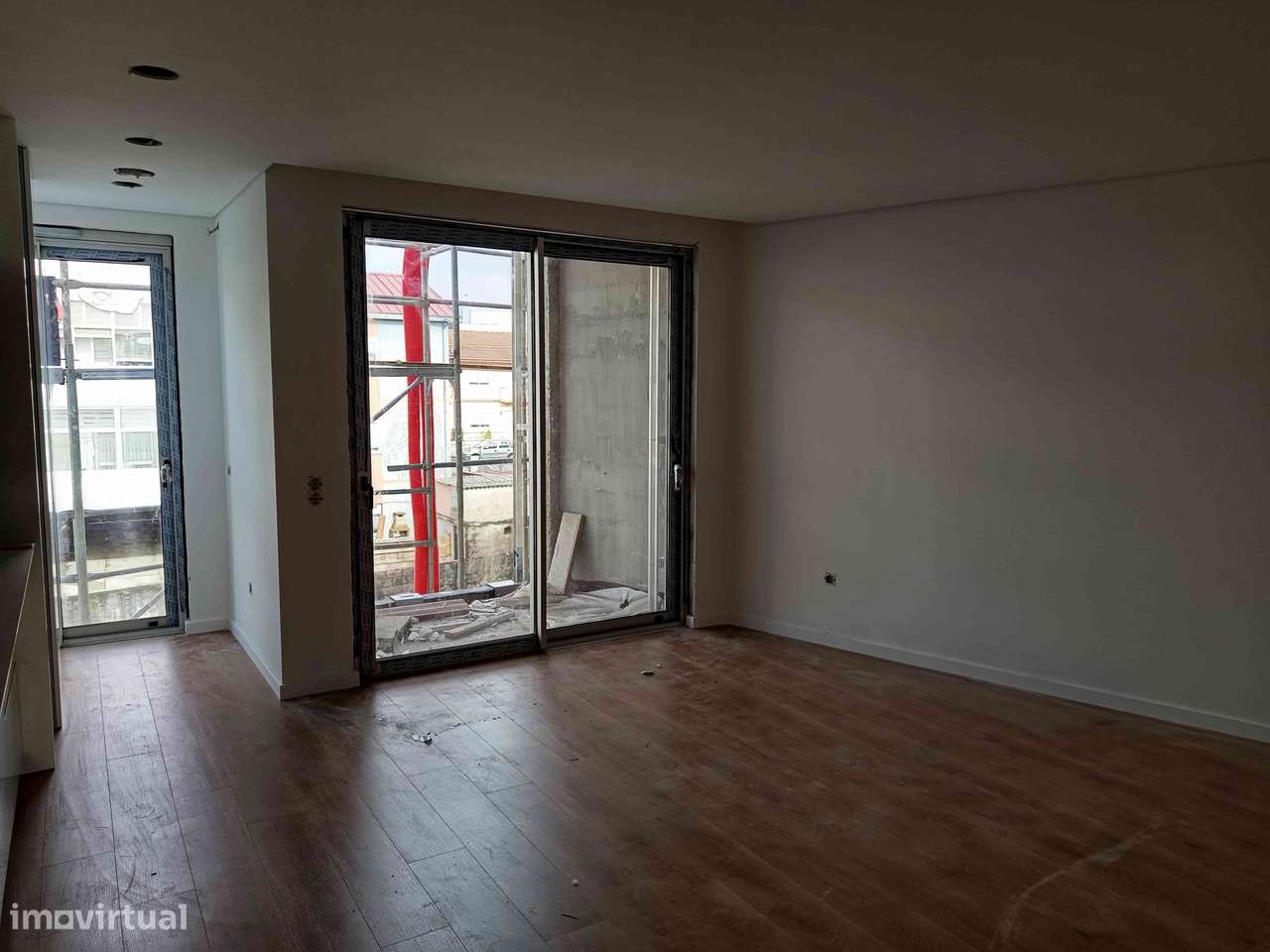 Apartamento T3 com - Terraço -zona verde - Grande imagem: 5/29