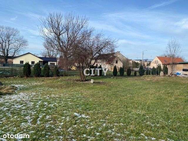 Działka z warunkami zabudowy/gmina Żórawina-0