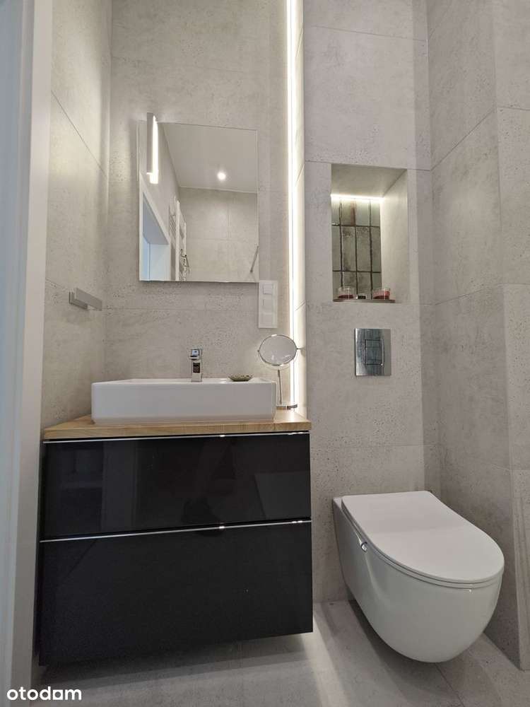 Hanza Tower, 34,68m2 plus balkon 11,22m2 + basen !-10