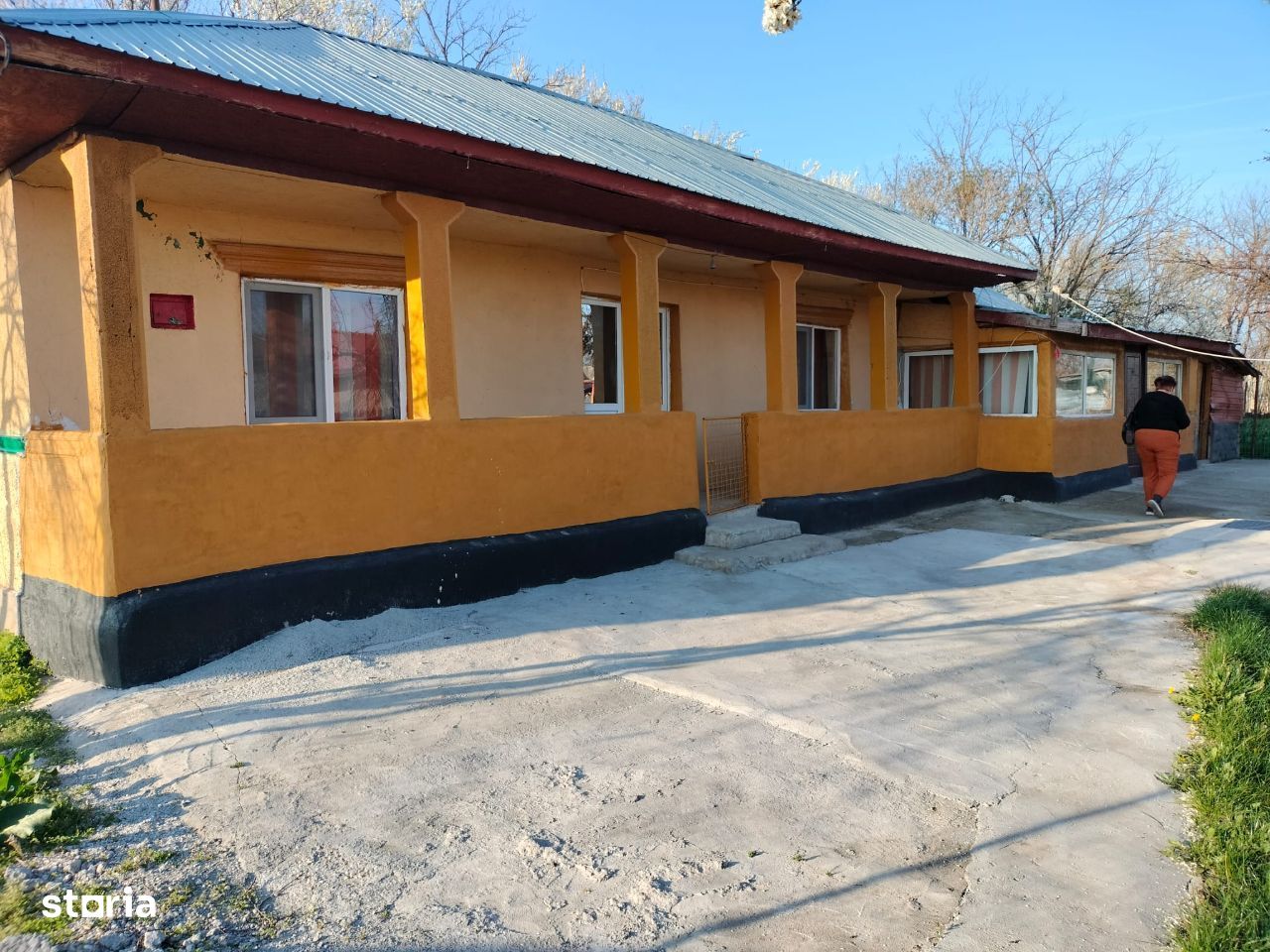 vand casa in Mun Giurgiu- loc Stanesti