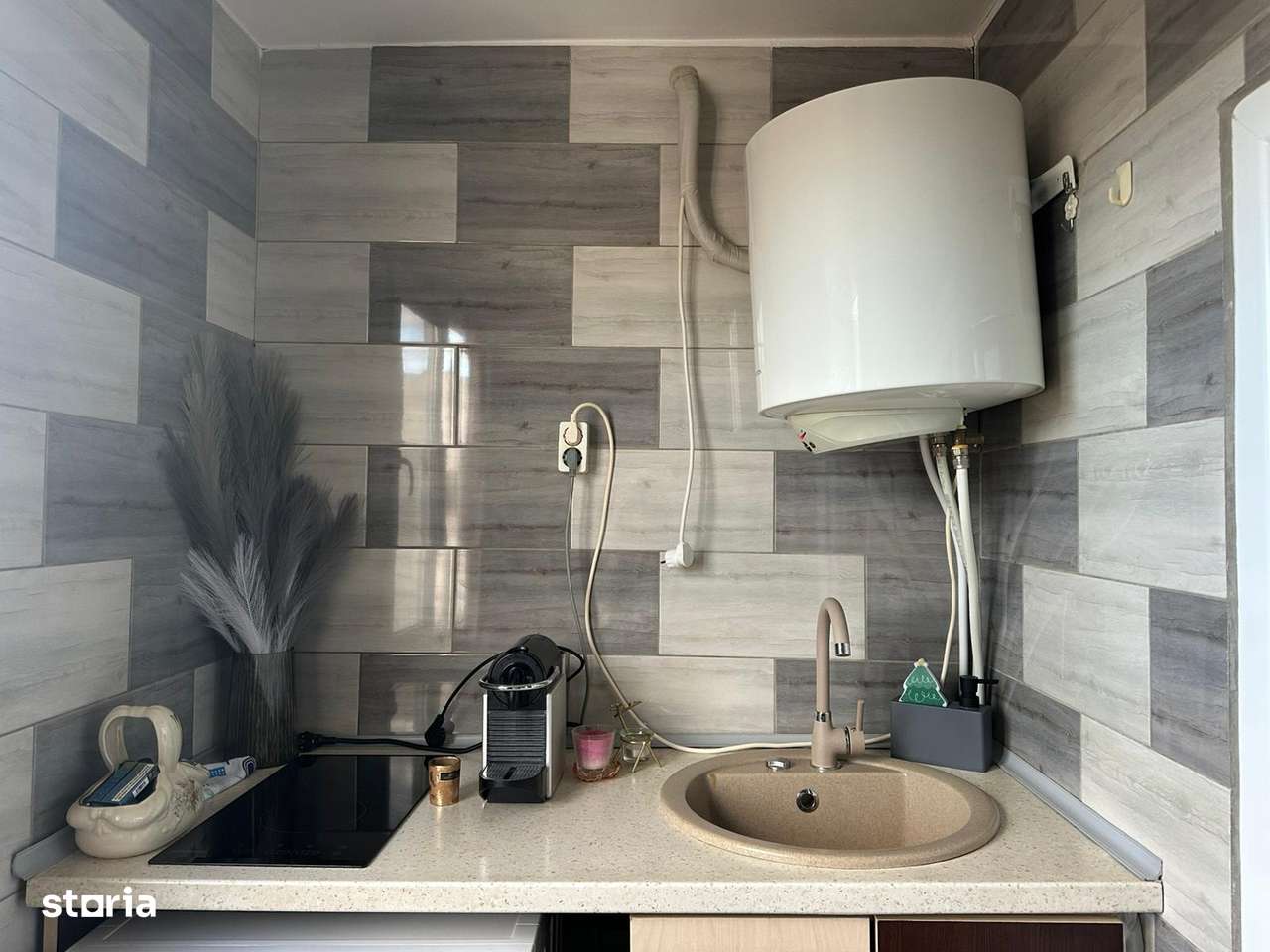 Vanzare garsoniera in Galati, zona Aviatiei, renovata si mobilata-5