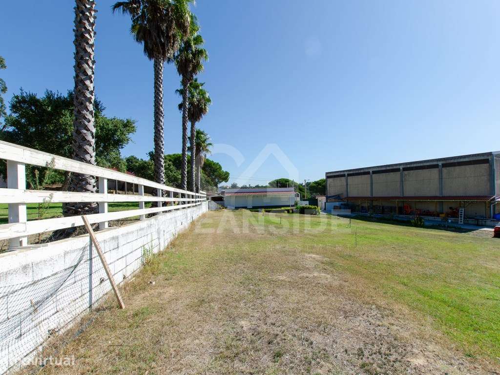 Quinta em Serradas, com terreno de 17.000m²-41