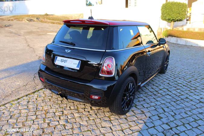 MINI John Cooper Works Auto - 3