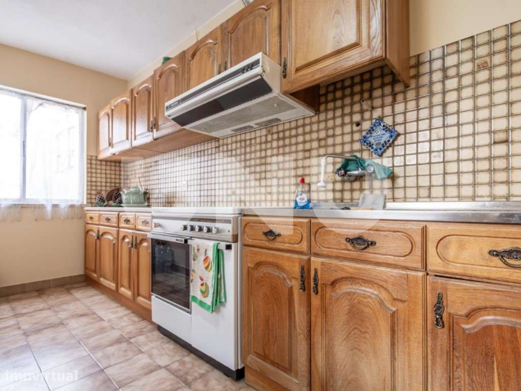 Prédio com Dois Edifícios Independentes no Tortosendo - Elevado Pot...-24