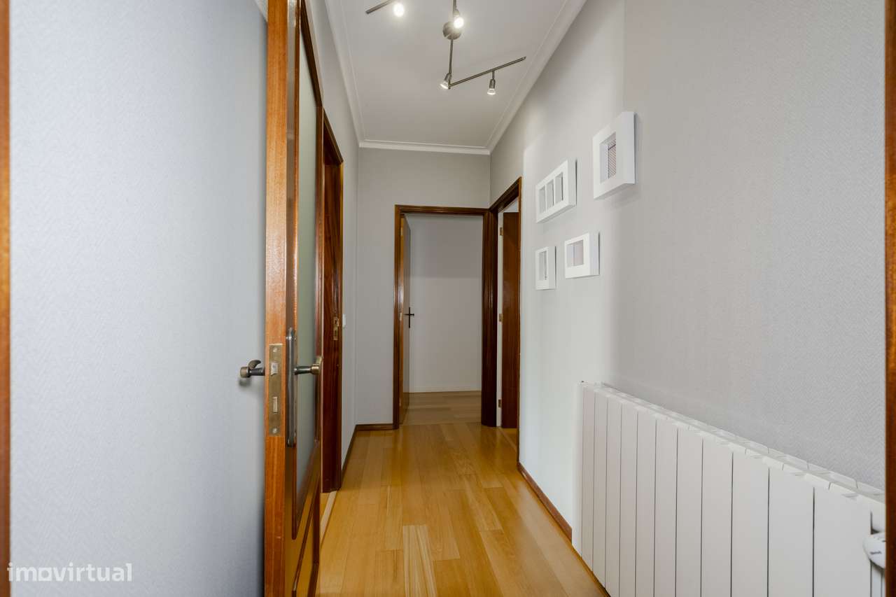 Apartamento T3 com terraço em Frossos, Braga-13