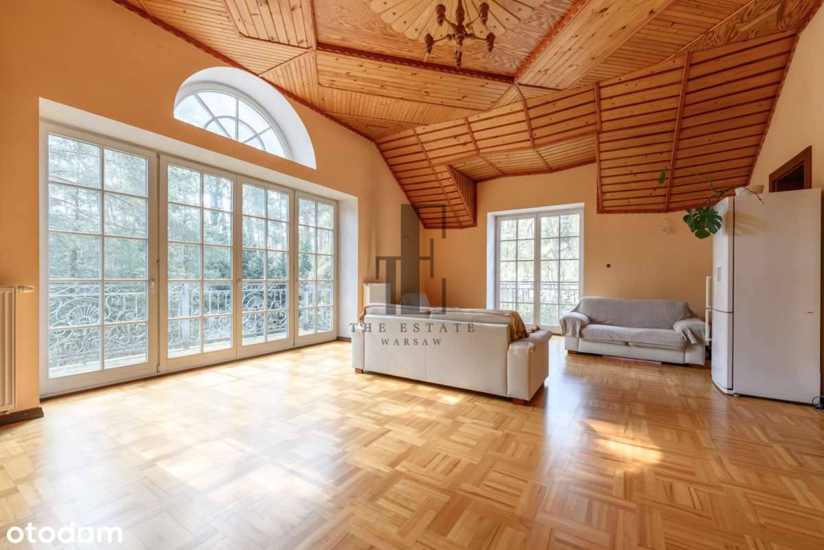 Willa z Ogromnym Potencjałem | Przestronna Działka-5