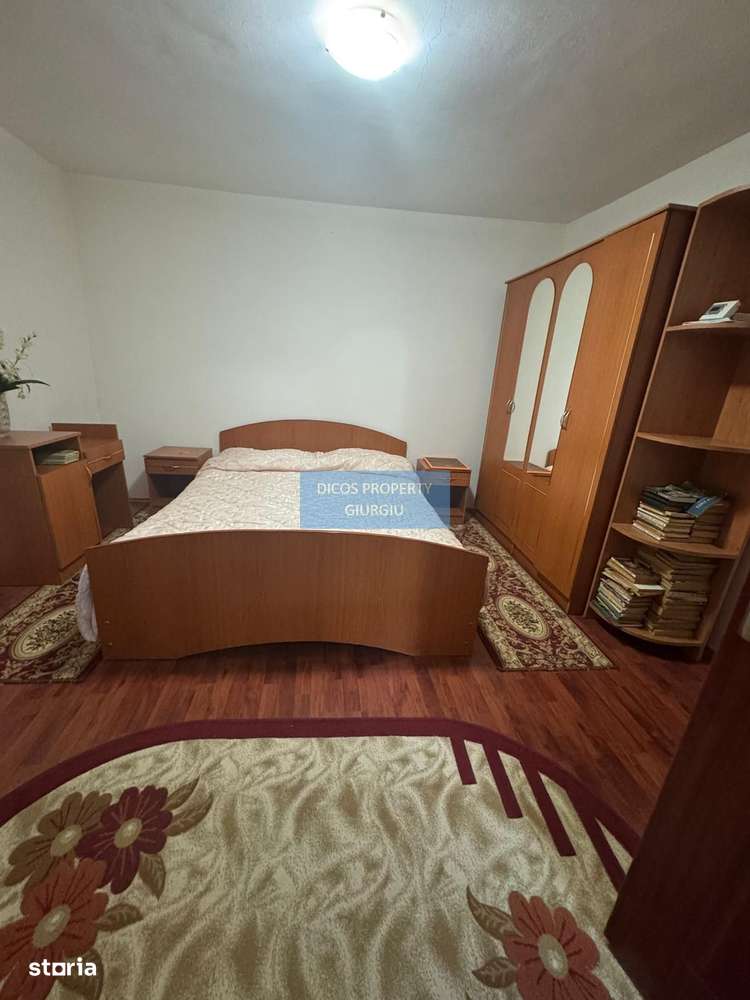 Casă de vânzare pe strada Sabarului - Imagine principală: 4/14