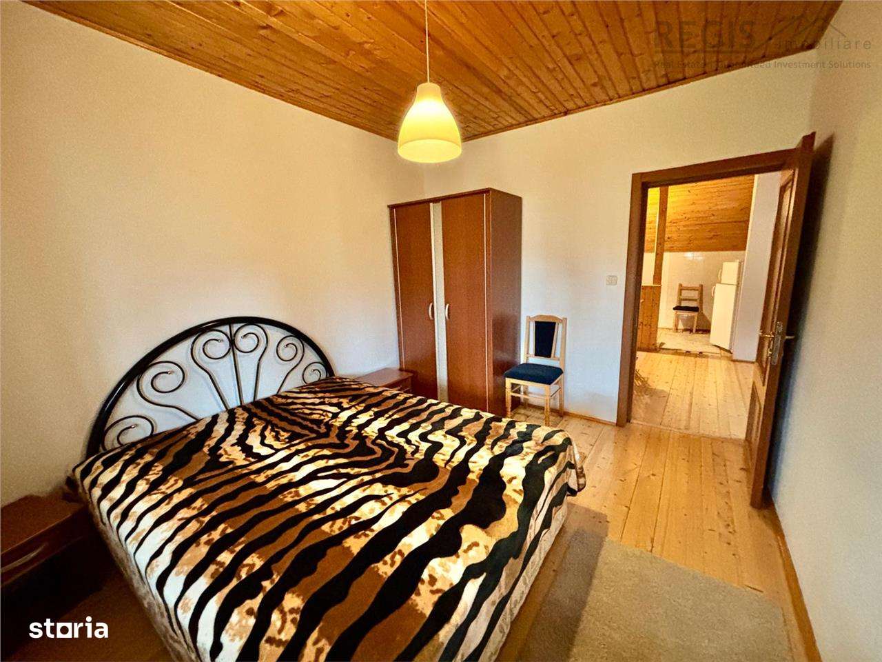 COMISION 0 Duplex 7 Camere Central Predeal - Imagine principală: 3/20