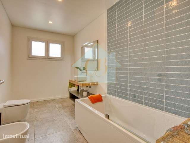 Moradia T4 no Varatojo – Torres Vedras | Terraço panorâmico e garagem - Grande imagem: 5/36