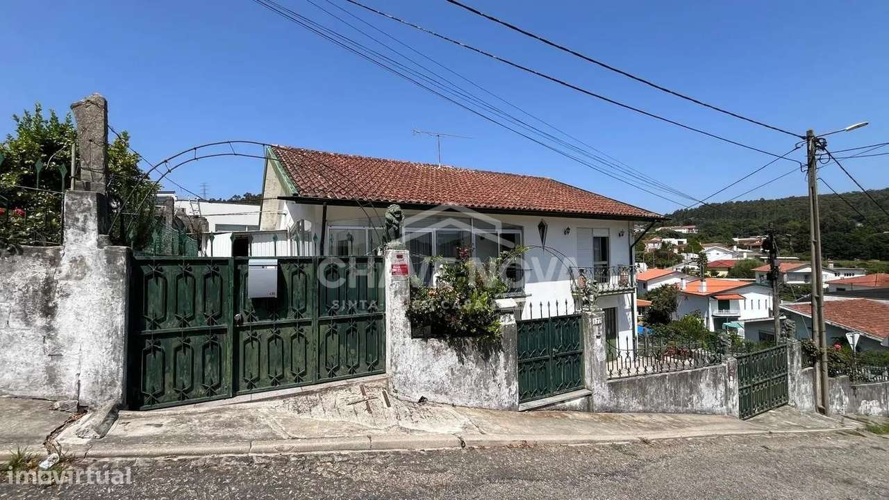 Moradia Isolada de Quatro Frentes em Romariz – Santa Maria da Feira-42