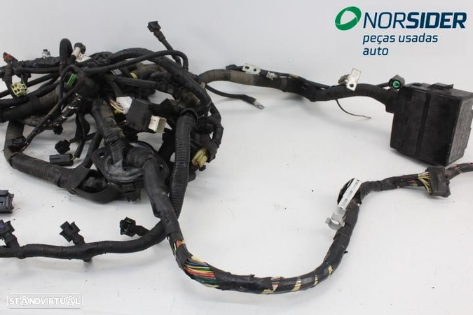 Instala elect comparti motor Hyundai Tucson|04-06 - 3