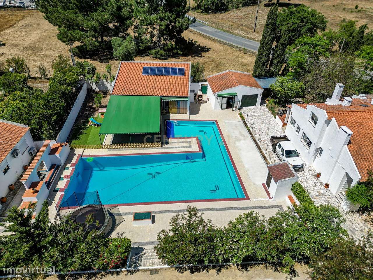 Quinta à venda em Palmela com enorme potencial para viver ou rentabili - Grande imagem: 2/27