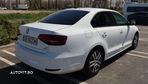 Volkswagen Jetta 1.2 TSI Comfortline - 11