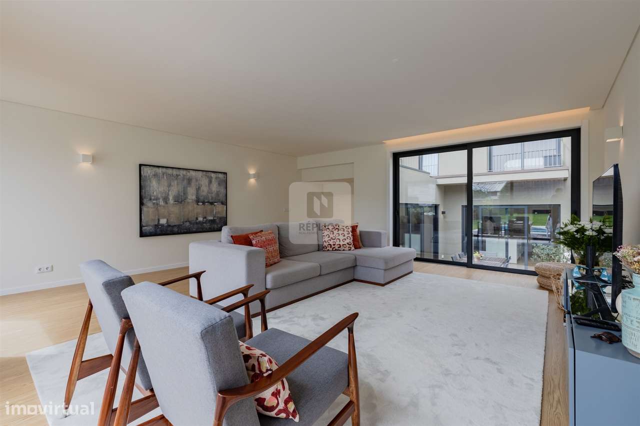 Moradia T3 com Piscina e Jardim - Grande imagem: 1/59