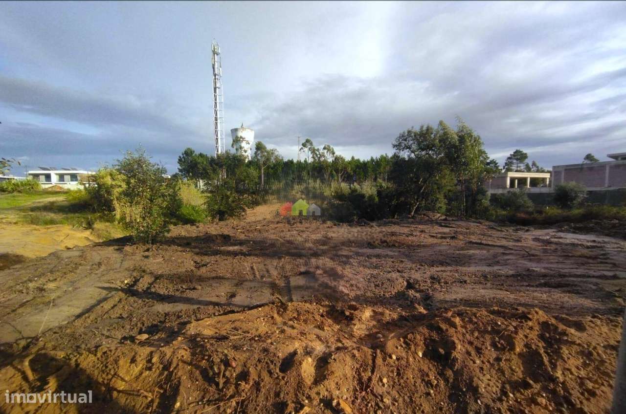 Terreno com 1.609,50 m2 com viabilidade de construção em Monte Real - - Grande imagem: 4/4