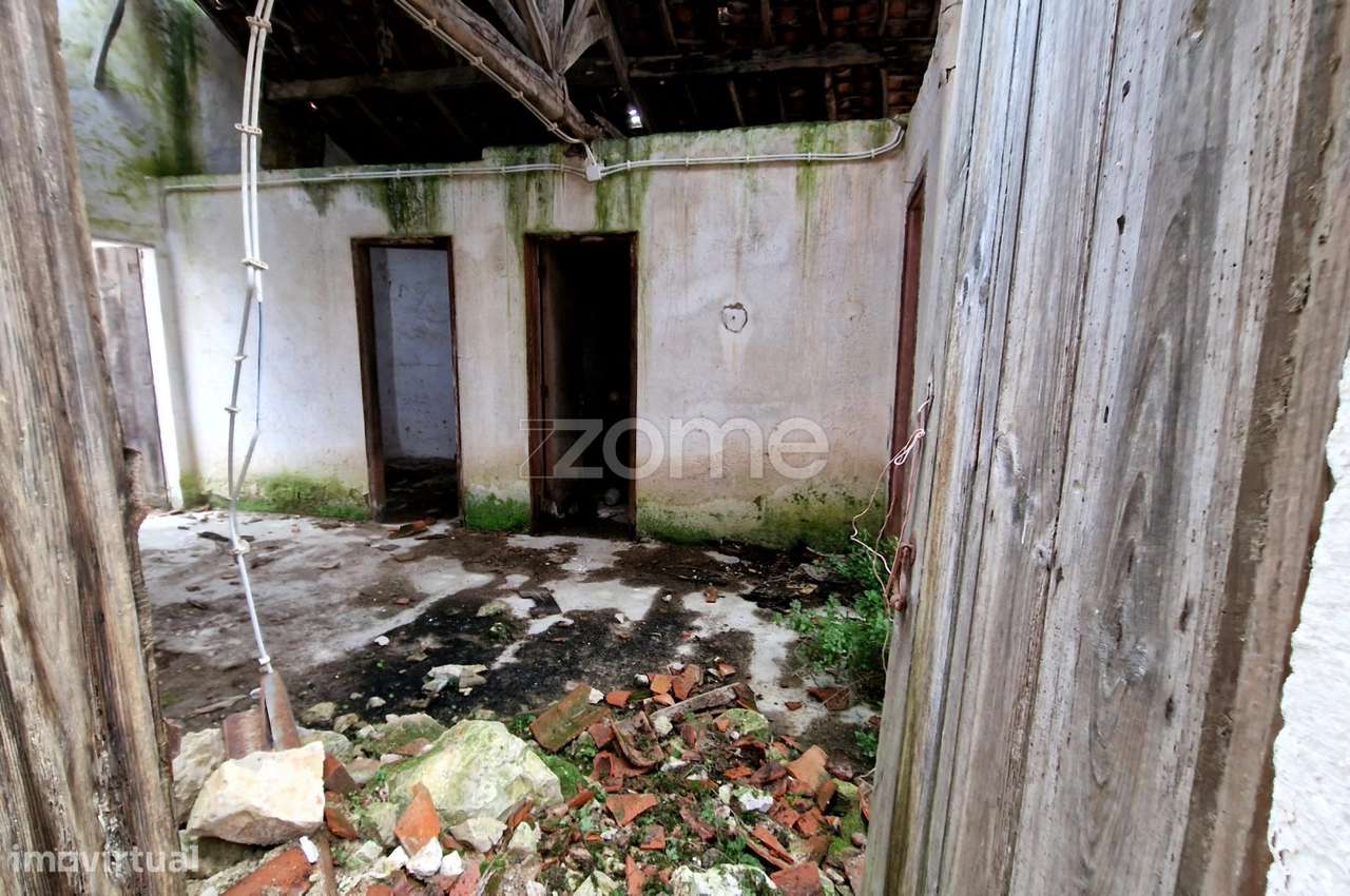 Moradia T4 em Carvalhal da Aroeira-3