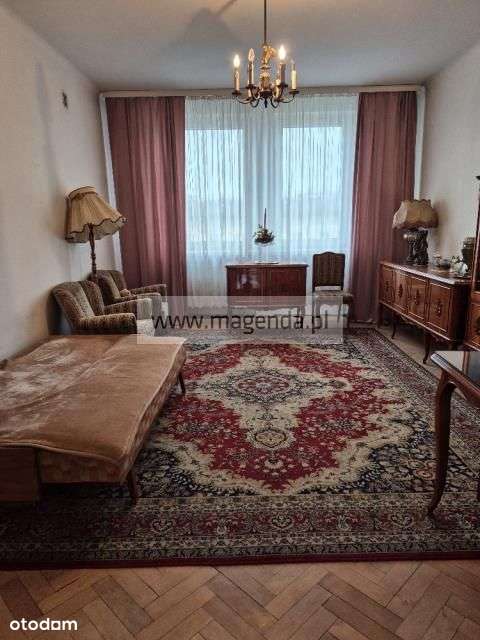 Oryginalne mieszkanie 73 m2 przy Placu Konstytucji-2