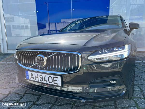 Volvo V90 2.0 B4 Momentum Plus Geartronic - 5