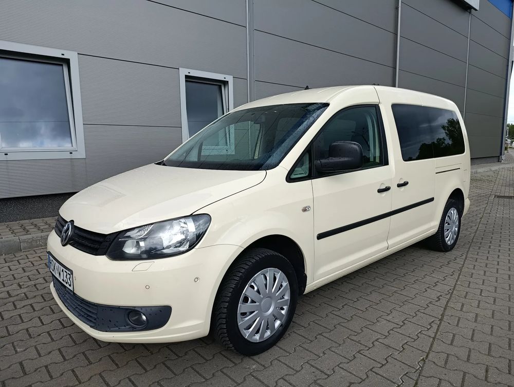 Volkswagen Caddy III 1.6 Maxi Life Team (7-Si.) 2012
