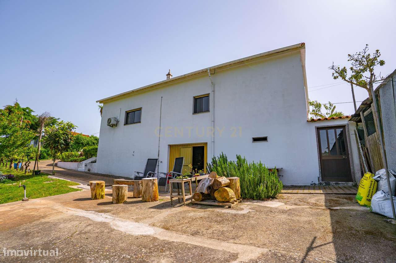 Moradia T3 localizada no Carvalhal, Bombarral-28