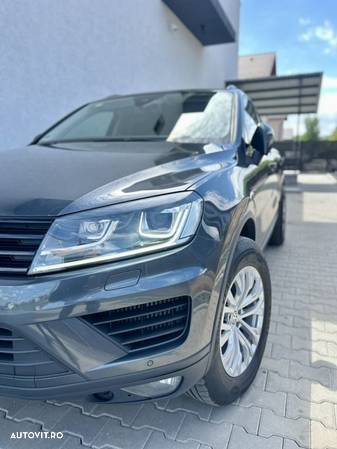 Volkswagen Touareg 3.0 V6 TDI SCR Blue Motion DPF Automatik Executive Edition - 12