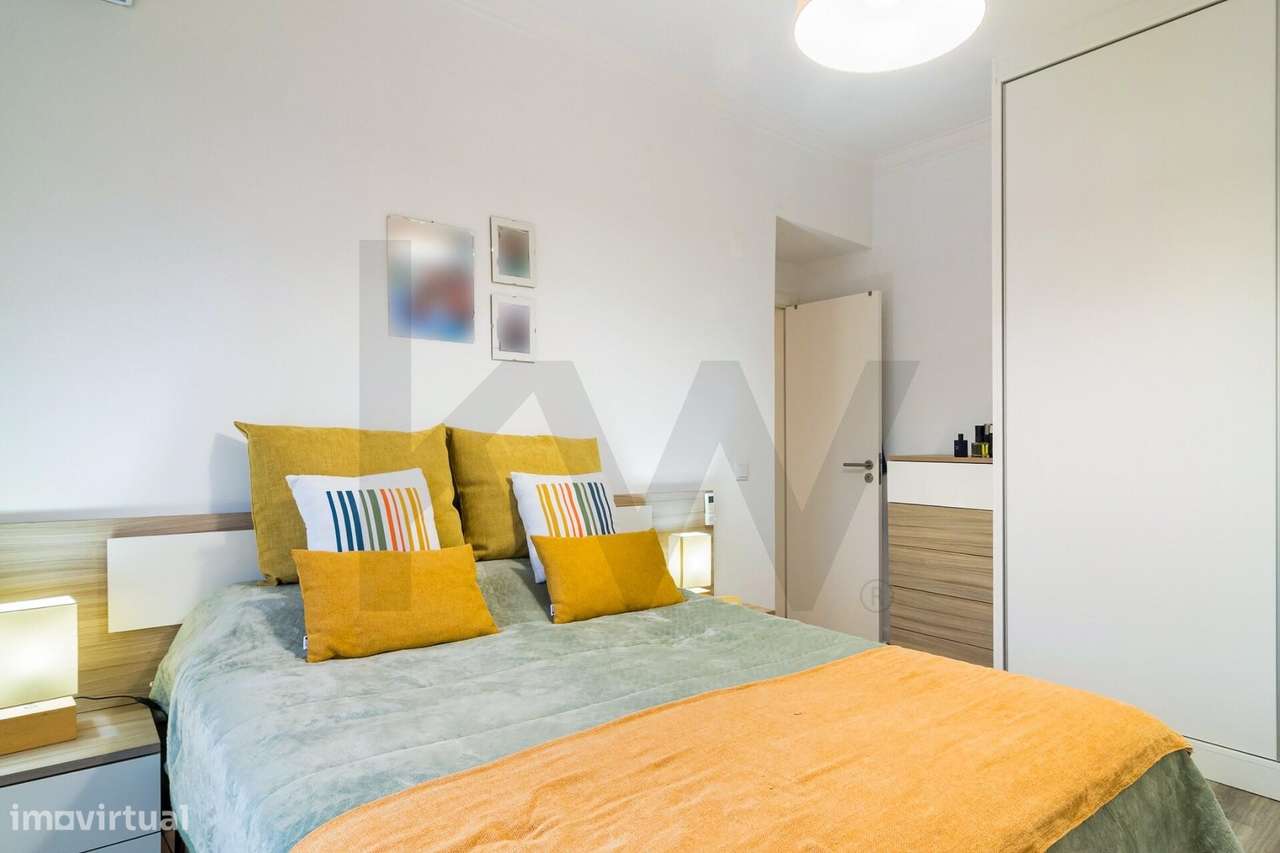 Apartamento T3 Renovado - Amora-17