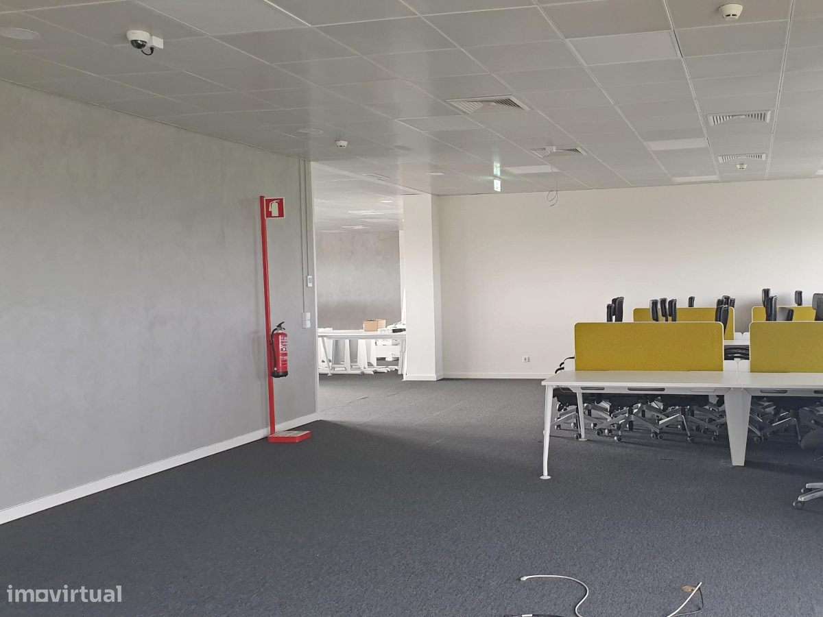 Escritório Venda Taguspark | 620 m2 | Oeiras | Cluttons-5
