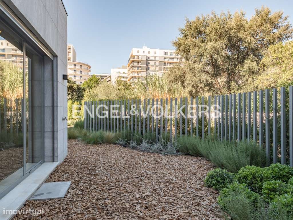Apartamento novo T3 c/ pátio privativo e garagem na Alta de Lisboa ...-26