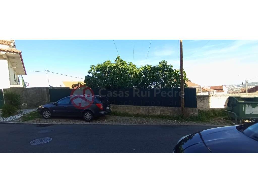 Terreno para construção de moradia isolada, na Pontinha - Grande imagem: 5/11