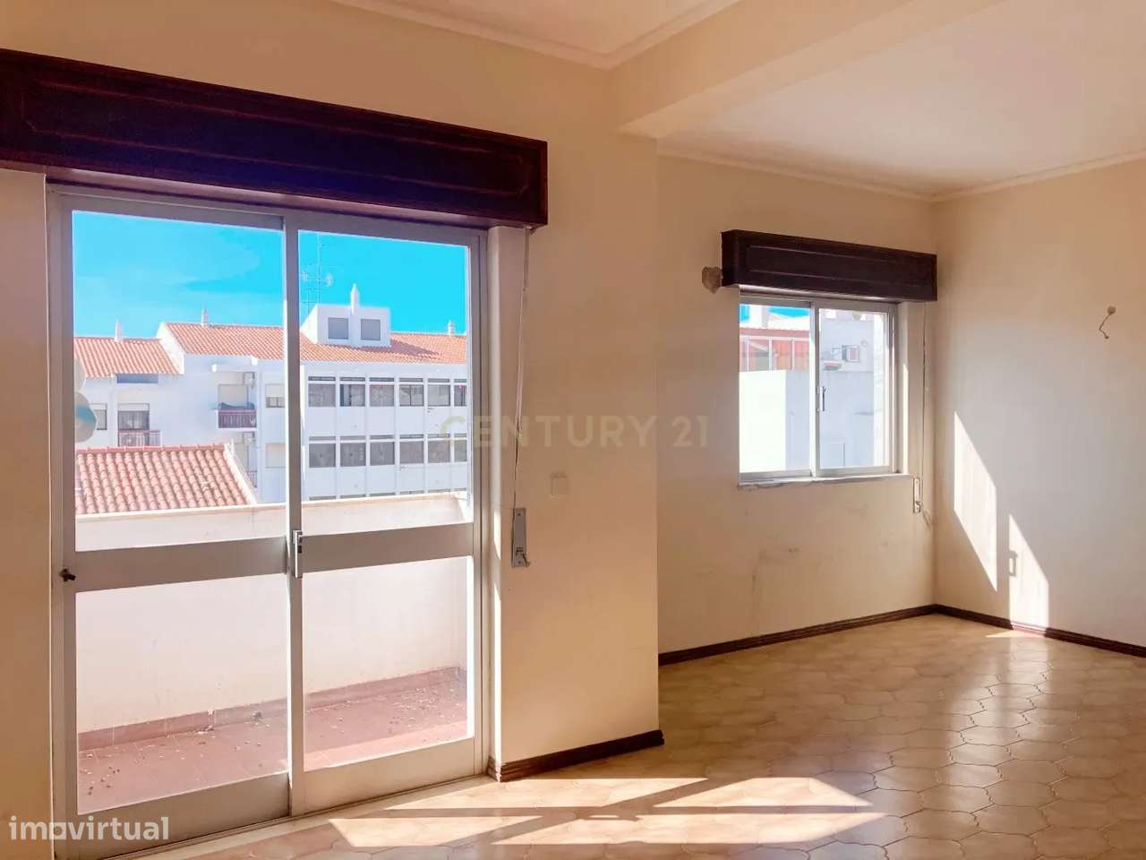 *RESERVADO* Apartamento T3 para recuperar na Porta Nova, Tavira - Grande imagem: 4/27