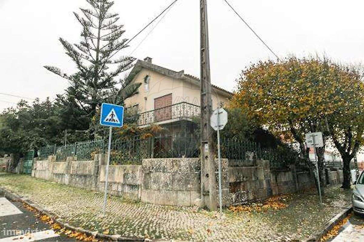 Moradia T8 para venda-32