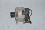 Alternator VW Passat B6 Audi A4 Seat Exeo 2.0 TDI - 1