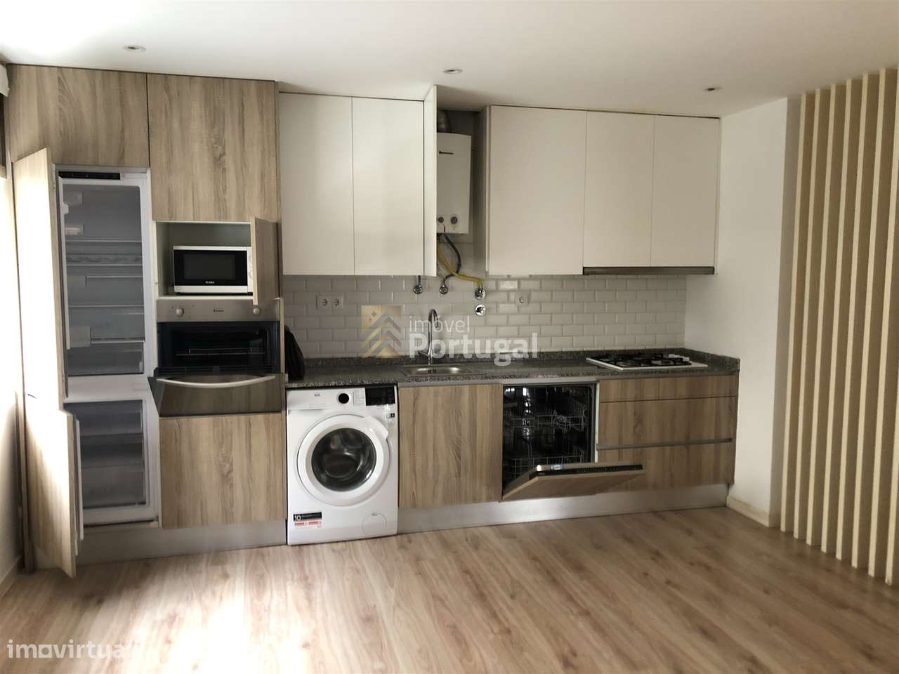 Arrenda Apartamento T2 remodelado, equipado e com garagem - Grande imagem: 2/19