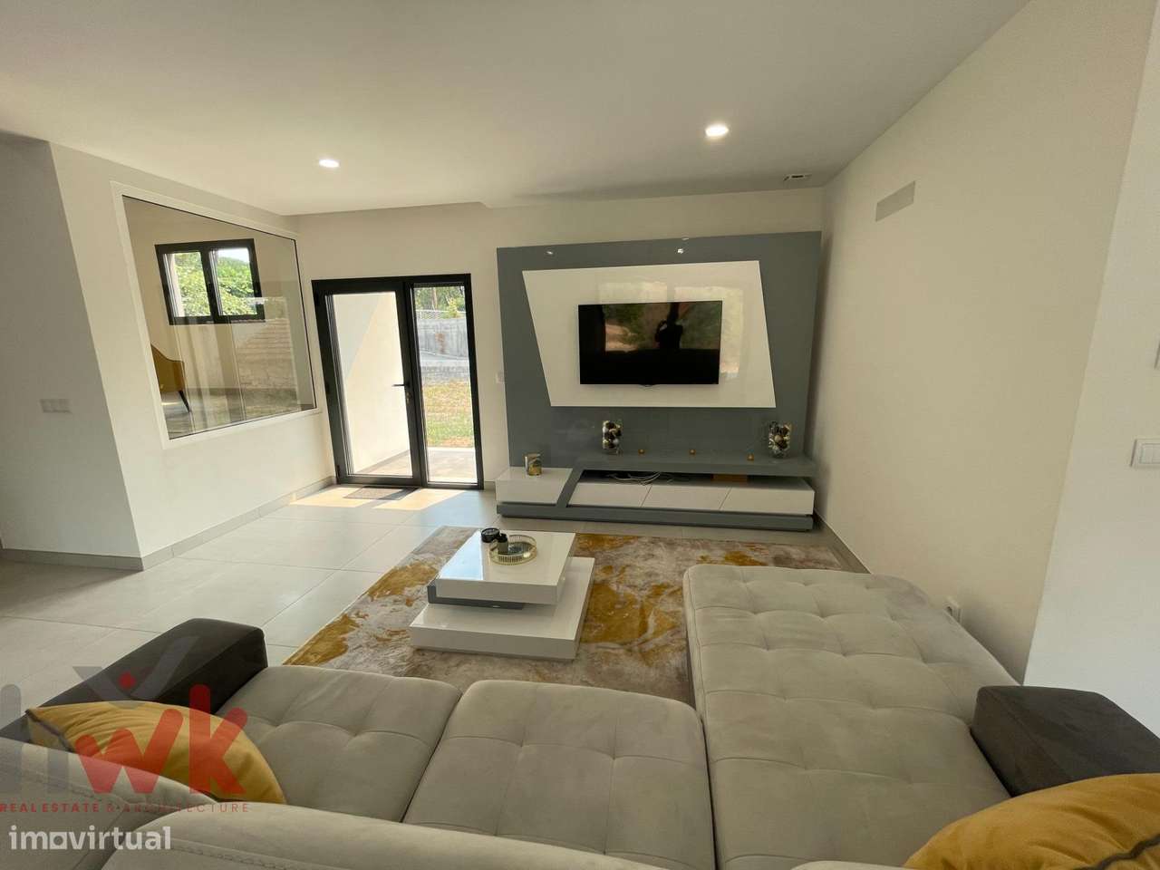 Moradia Nova T4+1 com Terreno-5