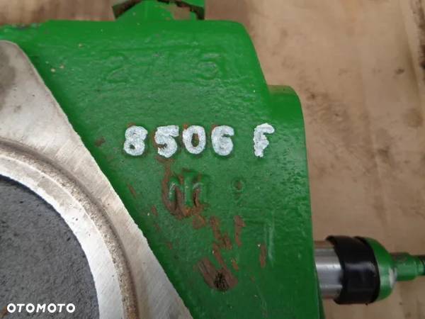 Sekcja blok hydrauliczny 8506F John Deere 7700 - 6