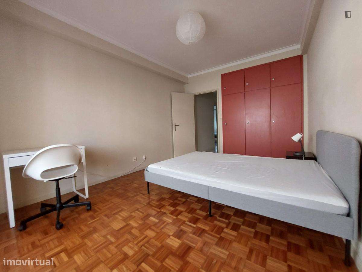 Quarto - localizado em Castelo branco - Grande imagem: 5/9