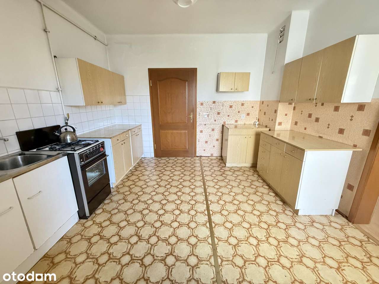 Dom w zabudowie szeregowej z dużym ogrodem-11