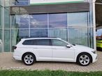 Volkswagen Passat Variant 2.0 TDI SCR DSG Business - 5