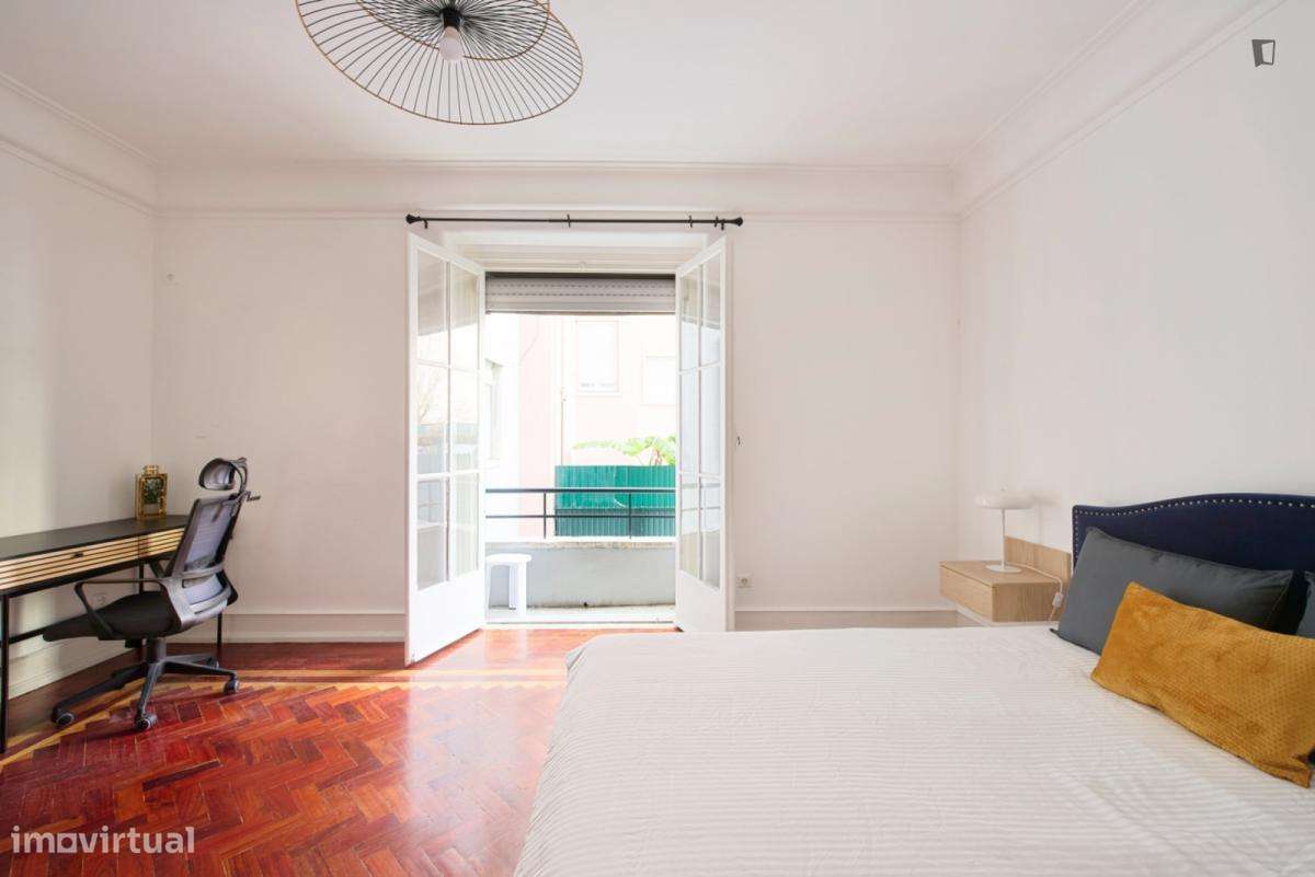 Quarto - localizado em Alameda Lisbon - Grande imagem: 3/32