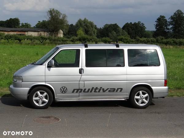 Volkswagen Multivan - 2