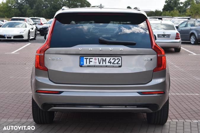 Volvo XC 90 - 5