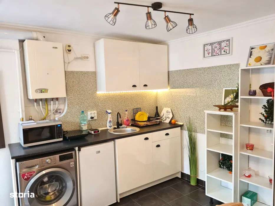 Garsoniera |15,21 mp utili | Terasa 14.mp | Boxa 4mp | zona centru - Imagine principală: 3/6