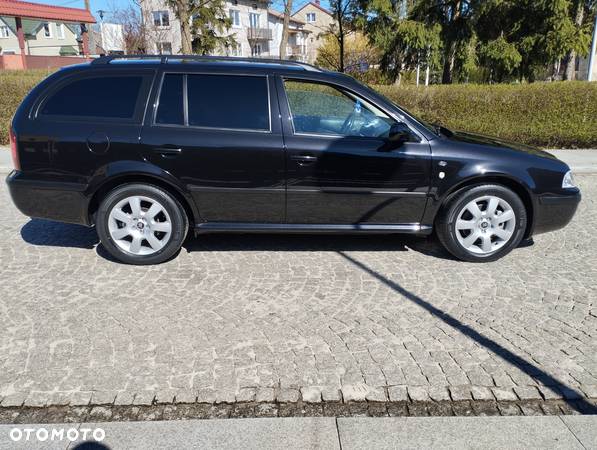 Skoda Octavia 1.8T Elegance - 6