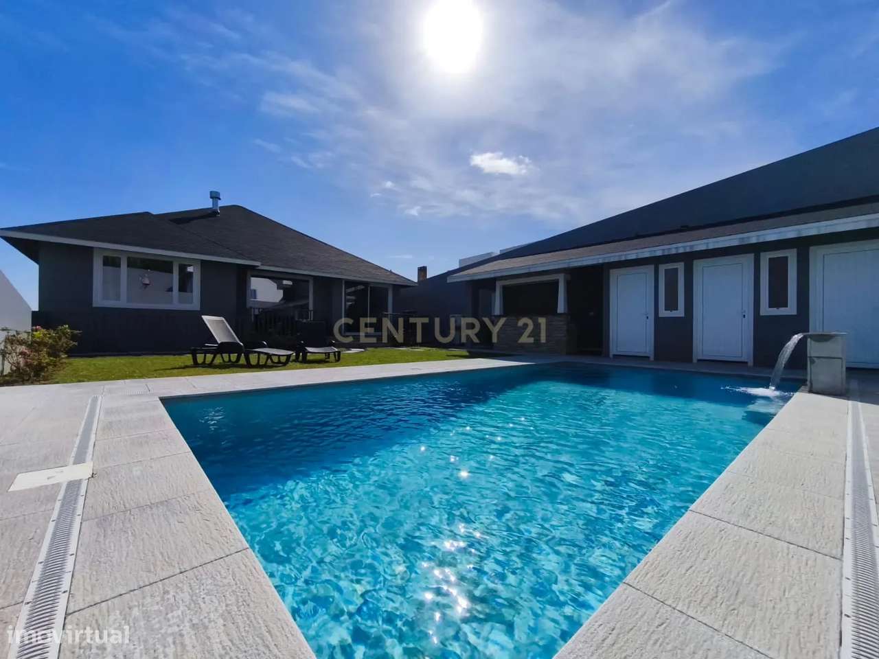 Moradia Moderna com Piscina + Apartamento Independente | Construção 20-39