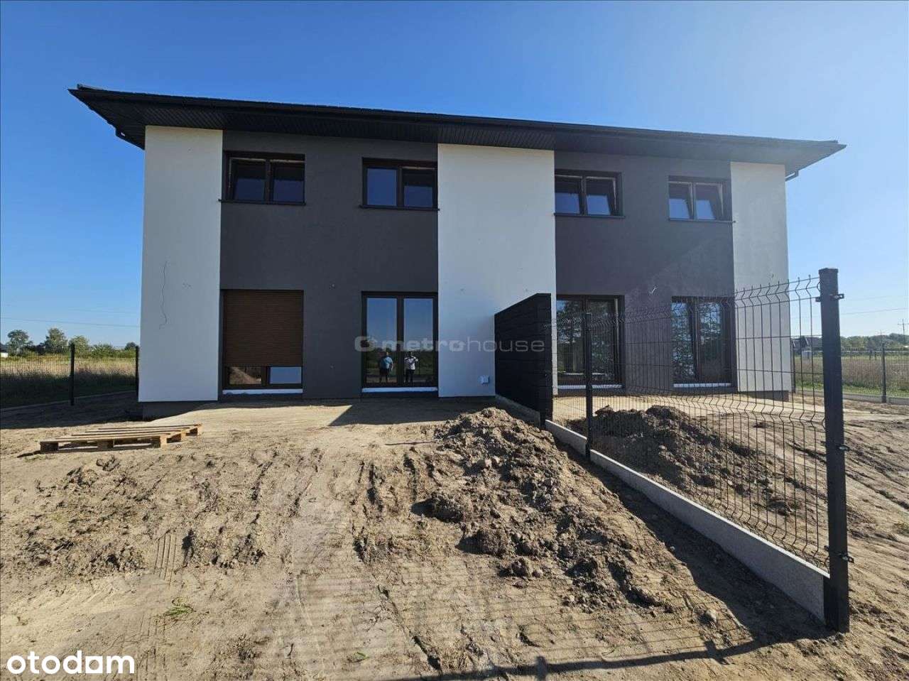 Baszkówka | Nowy bliźniak z ogródkiem i systemem smart-5