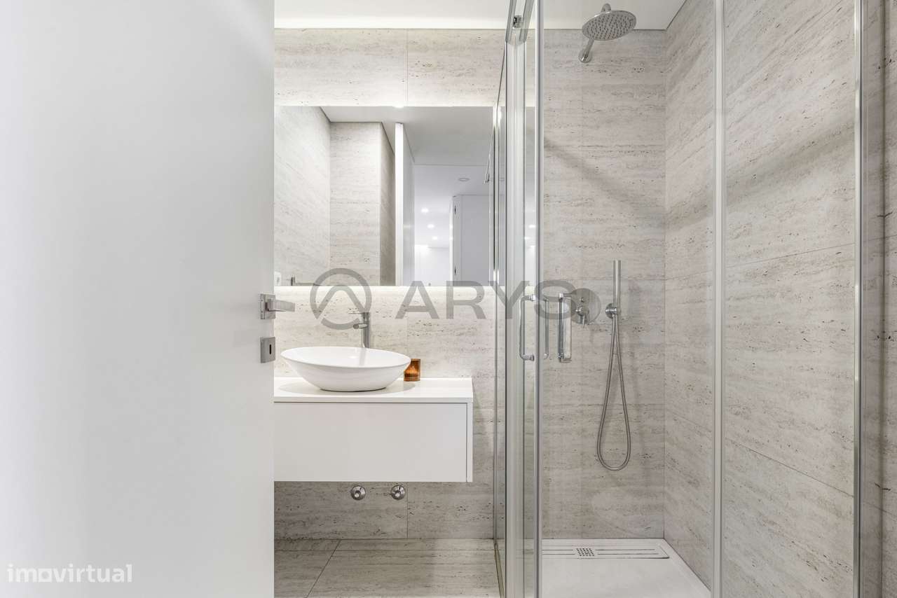 Apartamento T2 Semi-novo, em Tenões-14